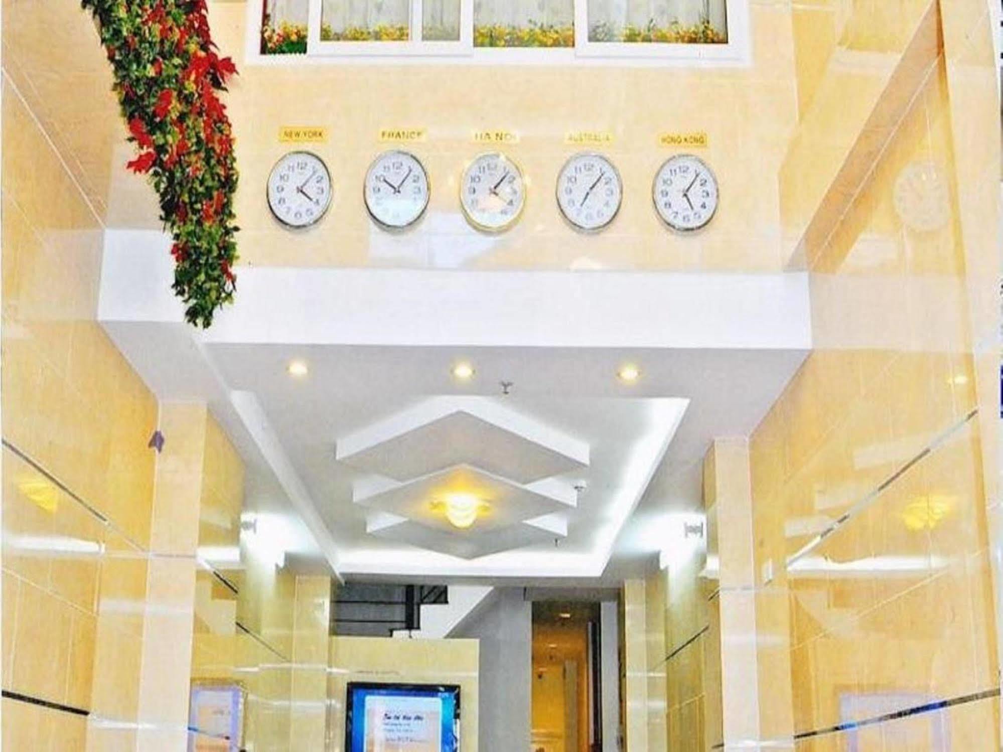 Hoang Thanh Thuy Airport Hotel 1 - Gan Am Thuc Dem Cho Hoang Hoa Tham Ciudad Ho Chi Minh  Exterior foto